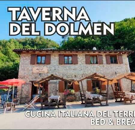 Taverna del Dolmen Millesimo Exteriör bild