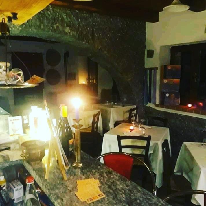 Taverna del Dolmen Millesimo Exteriör bild